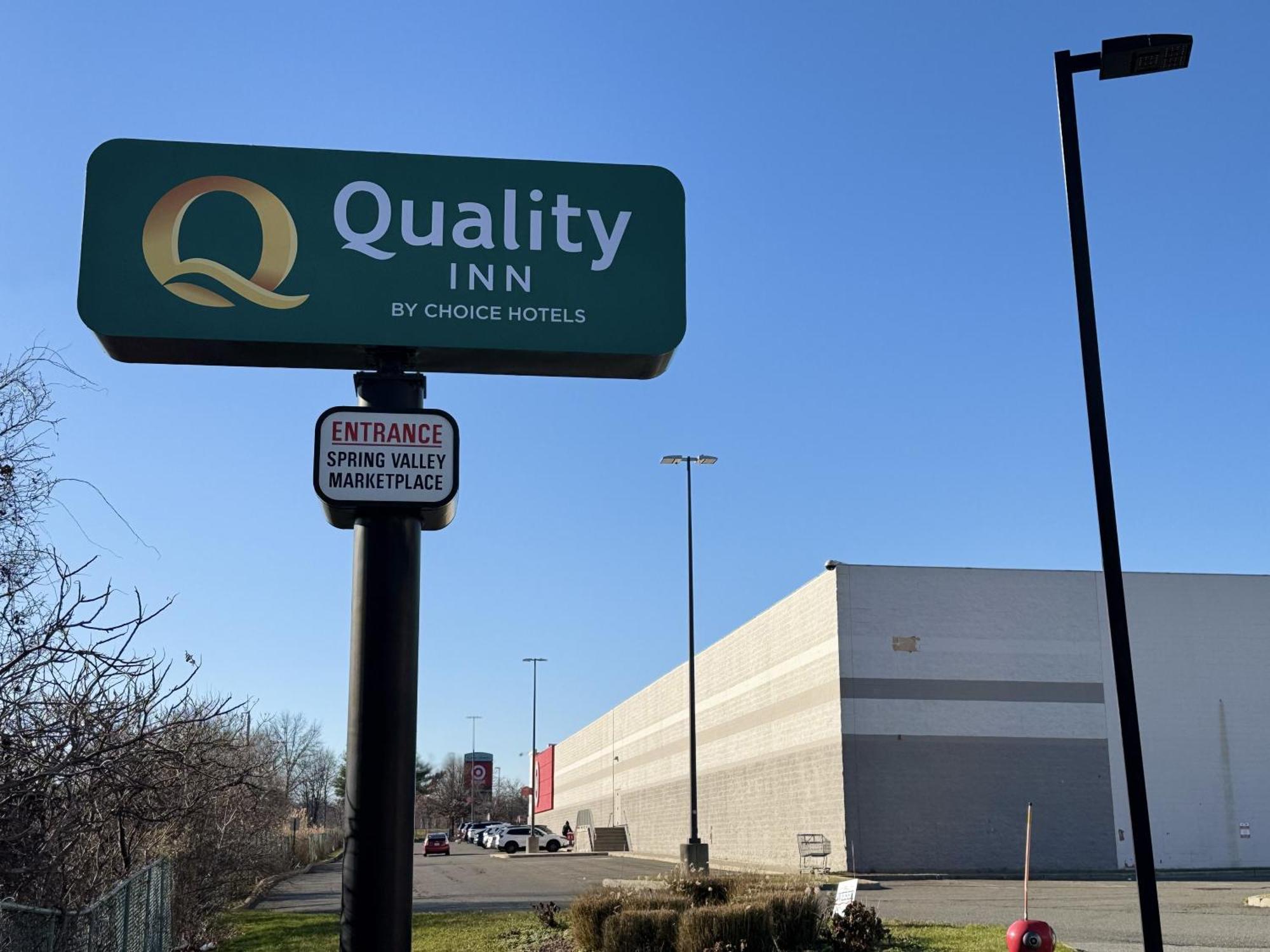Quality Inn Spring Valley - Nanuet Exteriér fotografie