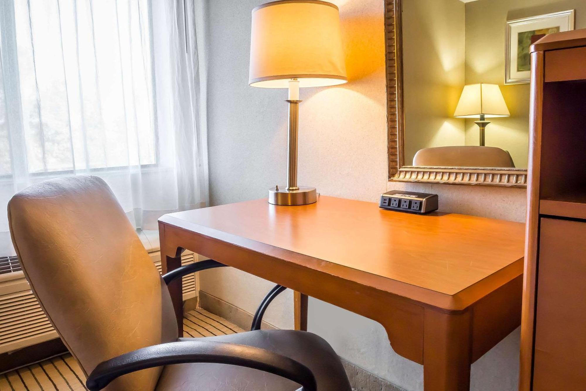 Quality Inn Spring Valley - Nanuet Exteriér fotografie